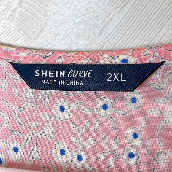 ❤️ SHEIN Plus Buttoned Front Frill Trim Ditsy Floral Dress Floral Blouse 2XL - Picture 8 of 9
